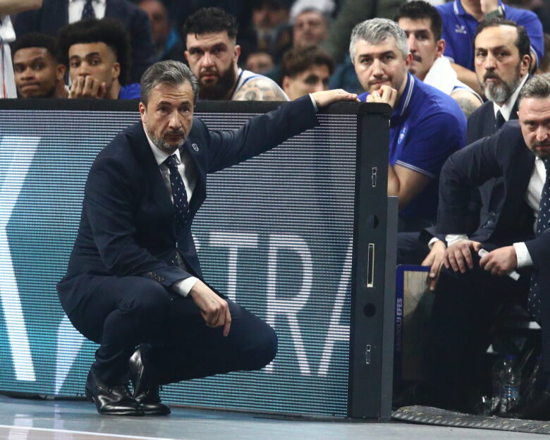 Αναντολού Εφές: Τέλος ο Λούκα Μπάνκι από τη θέση του προπονητή
