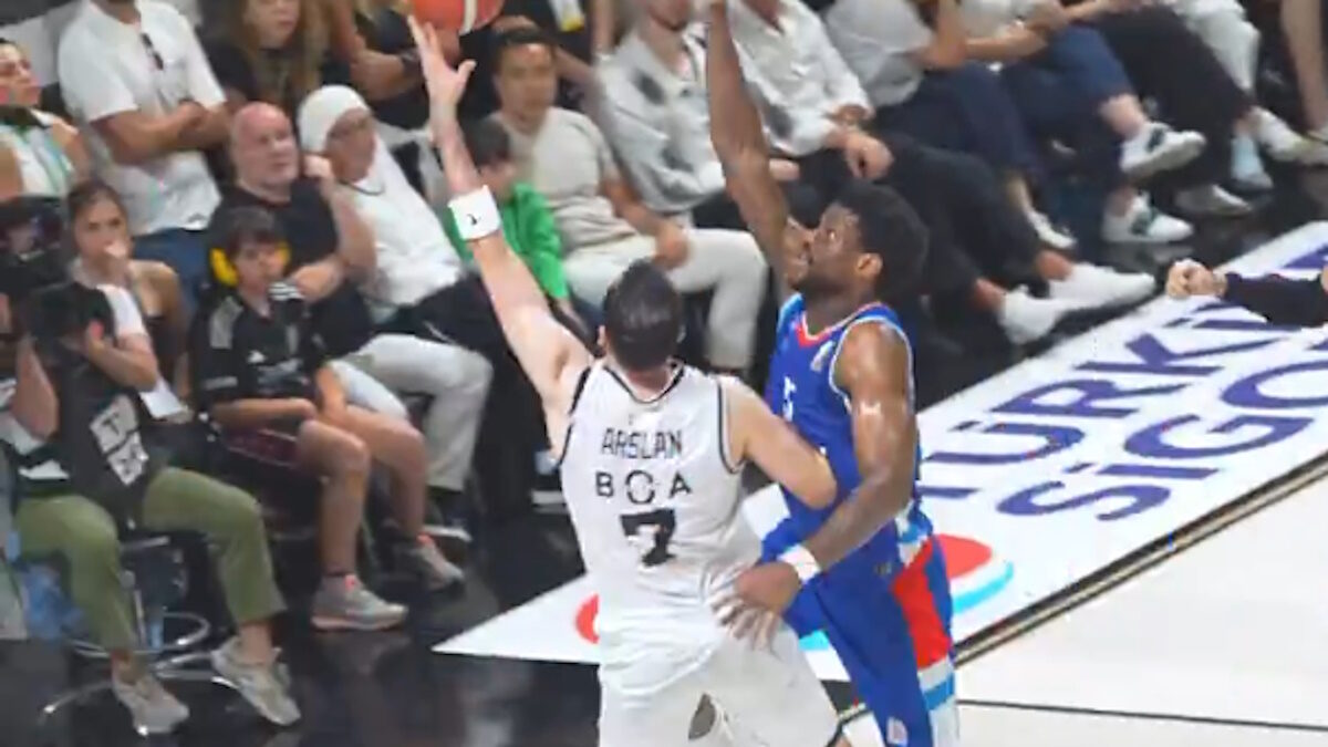 Στιγμιότυπο από το Μπεσίκτας - Αναντολού Εφές