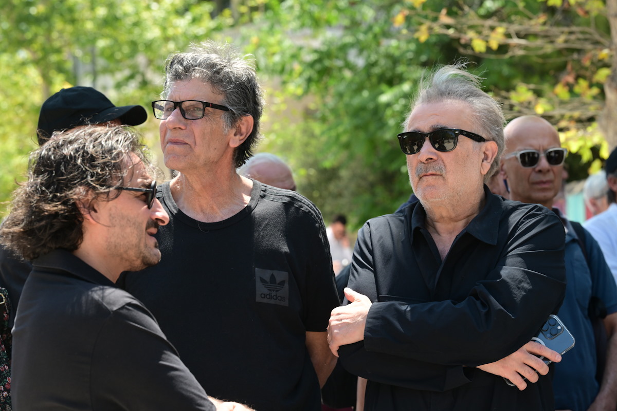 Ο Βασίλης Χαραλαμπόπουλος, ο Γιάννης Μπέζος και ο Λάκης Λαζόπουλος