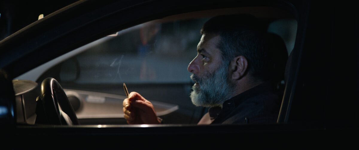 First Look: Η «ΣΠΑΣΜΕΝΗ ΦΛΕΒΑ» του Γιάννη Οικονομίδη έχει ημερομηνία κυκλοφορίας–Δείτε τα πρώτα stills
