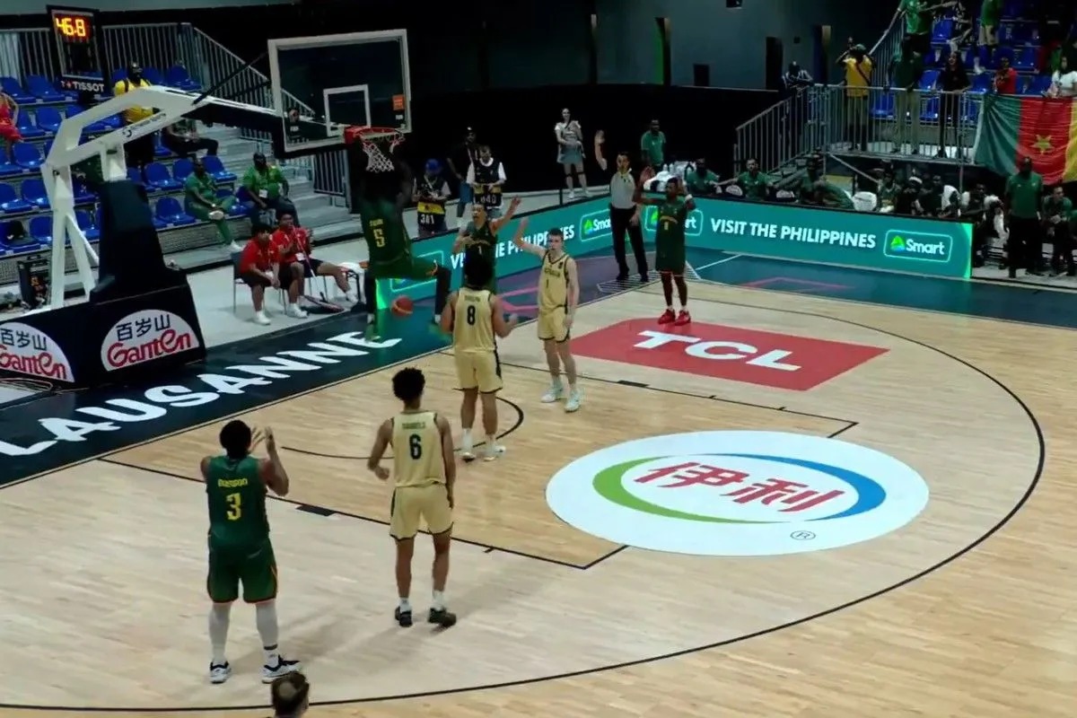 Απίστευτη φάση στο Παγκόσμιο U19: Καμερουνέζος κάρφωσε στο καλάθι της ομάδας του