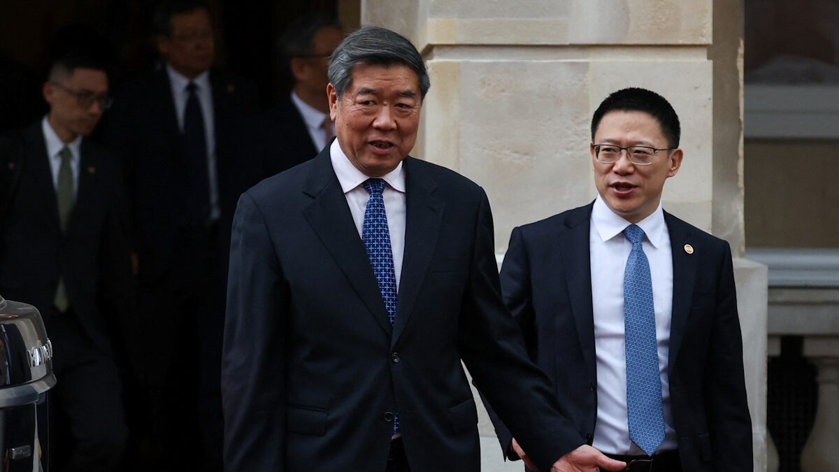 Chinese Vice Premier He Lifeng leaves Lancaster House, on the second day scheduled for trade talks between the U.S. and China, in London, Britain, June 10, 2025.