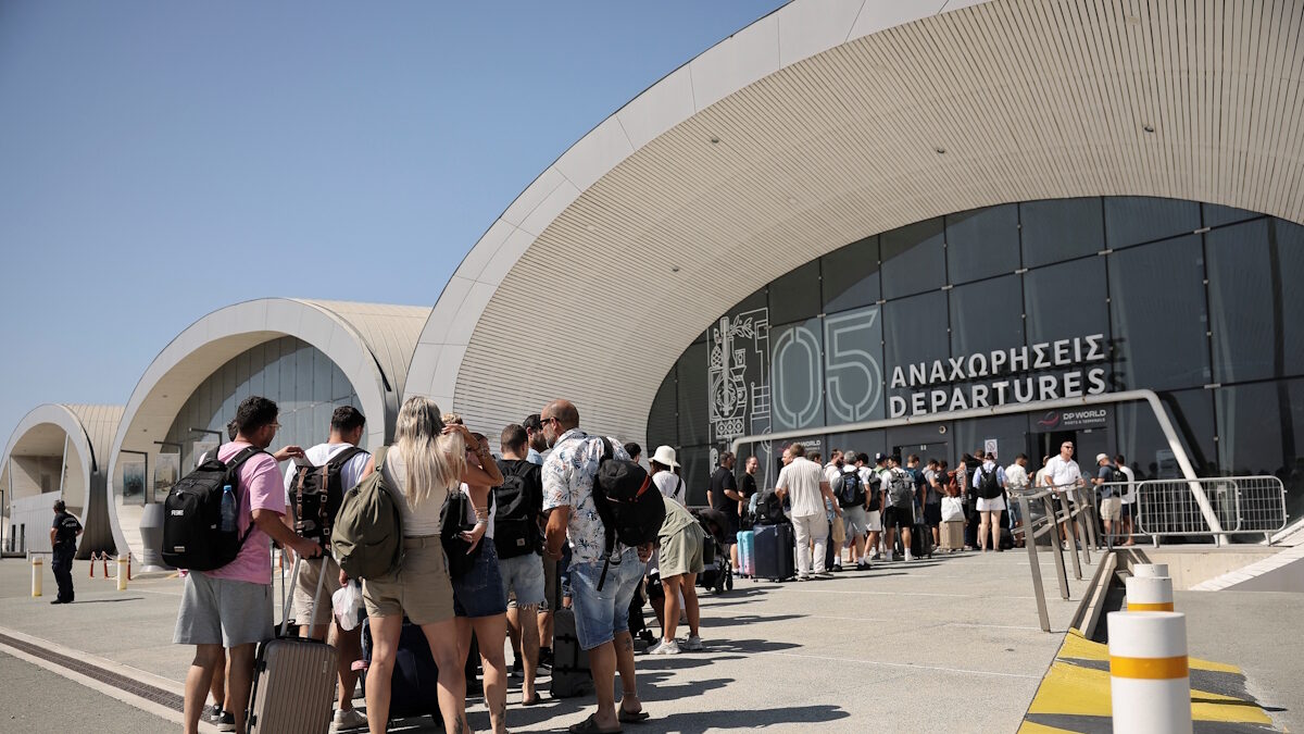 Ισραηλινοί ετοιμάζονται να αναχωρήσουν από την Κύπρο