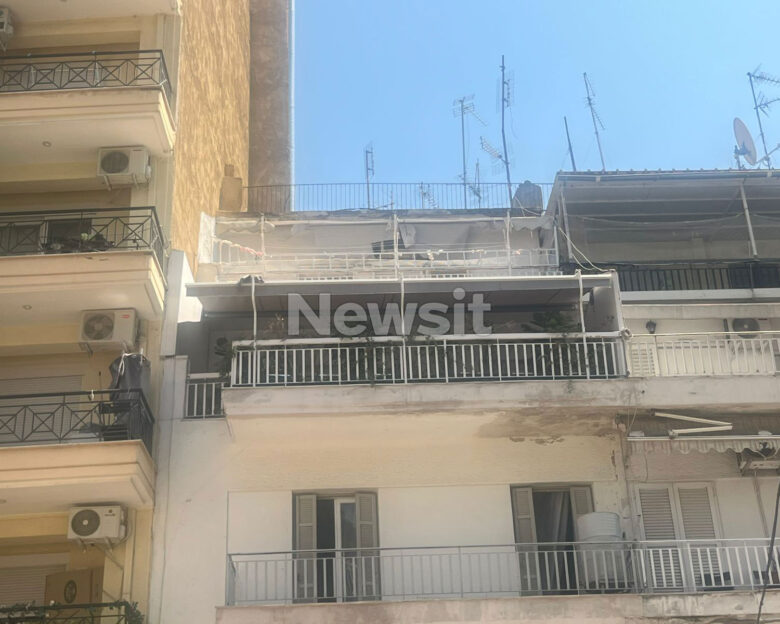 Θεσσαλονίκη: Εξοργιστικό βίντεο με τον σπαραγμό του μωρού που οι γονείς του το κλείδωσαν στο μπαλκόνι για να κοιμηθούν
