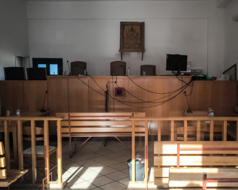 Υπόθεση trafficking στην Ηλιούπολη: Ένοχος αλλά ελεύθερος ο αστυνομικός