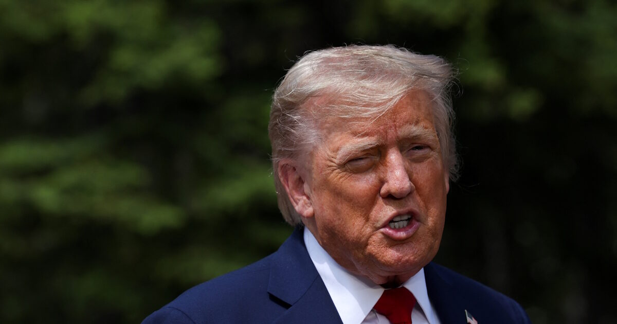 Trump calls on Iran to sign nuclear agreement – ‘It would be stupid not to do it’
