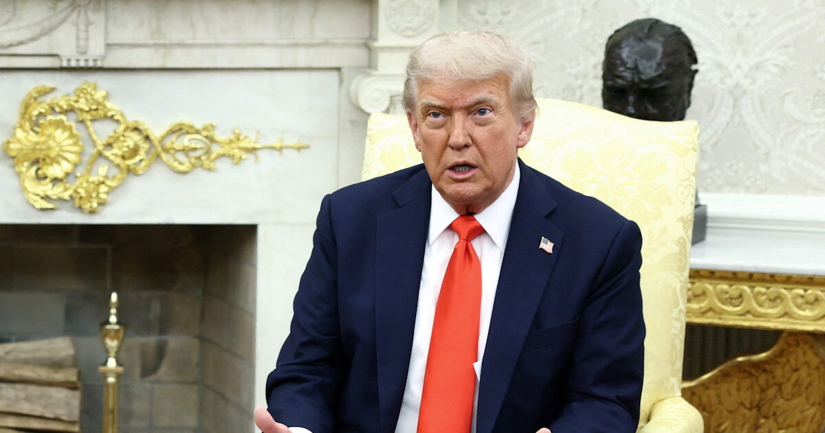 Trump “shakes” his finger in Ukraine: “They gave Putin to bomb them ruthlessly”
