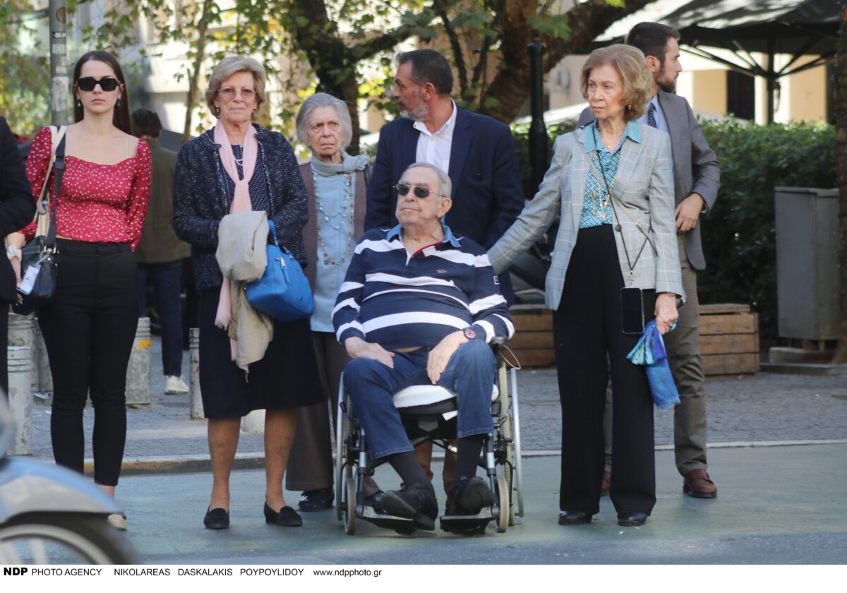 : Άννα Μαρία-Πριγκίπισσα Ειρήνη-Κωνσταντίνος-Βασίλισσα Σοφία
Φωτογράφος: NDPPHOTO