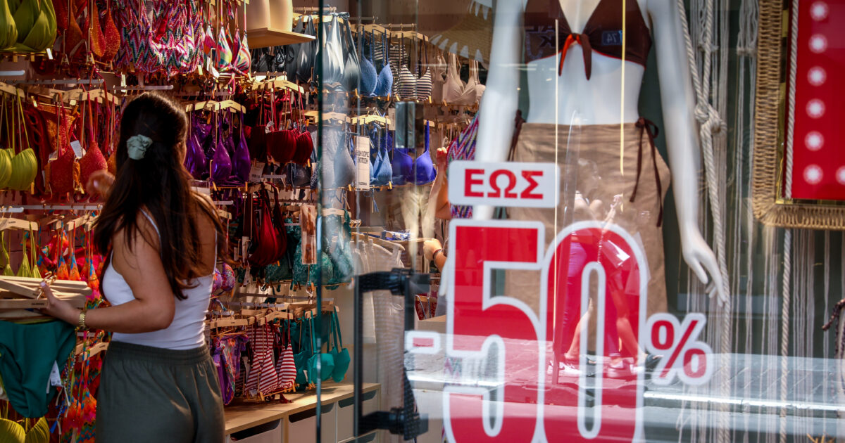Summer Discounts 2025: When do they start and which Sunday will be open the shops