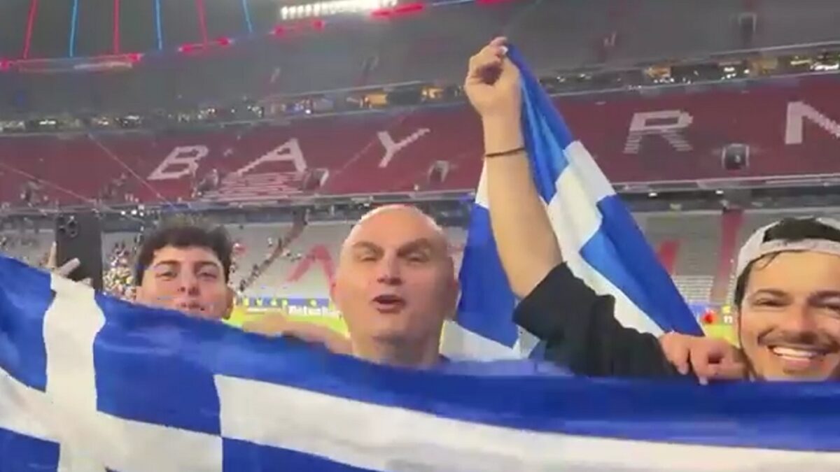 Παρί Σεν Ζερμέν – Ίντερ: Φίλαθλοι πανηγύρισαν με την ελληνική σημαία την κατάκτηση του Champions League από τους Παριζιάνους