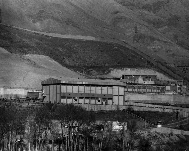 Φυλακές Εβίν του Ιράν: Η σιωπηλή κόλαση της Τεχεράνης όπου «θάβονται» ζωντανοί οι αντιφρονούντες