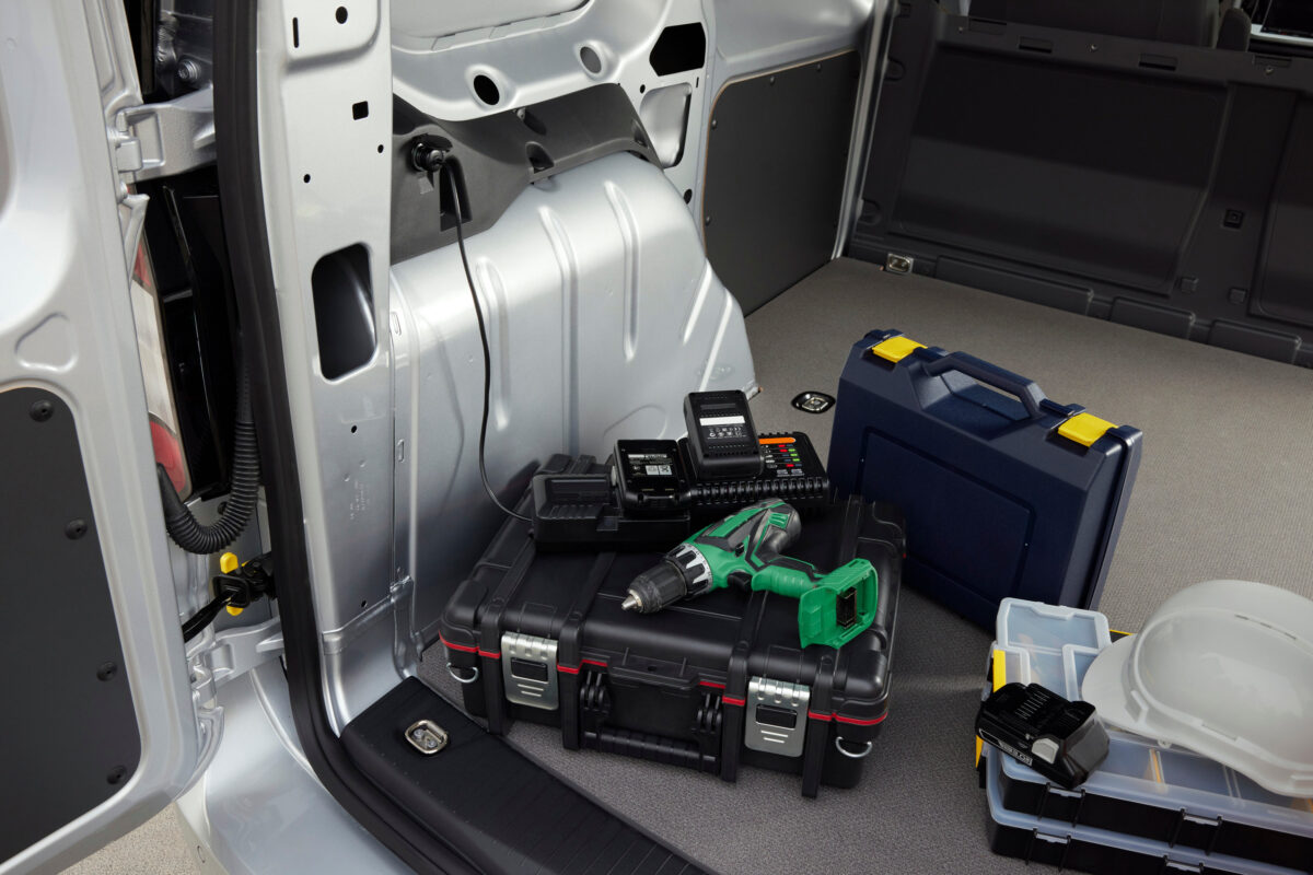 FORD_TRANSIT_CONNECT_PHEV