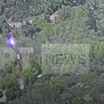 η στιγμή που ξεσπά η φωτιά στον Μαραθώνα