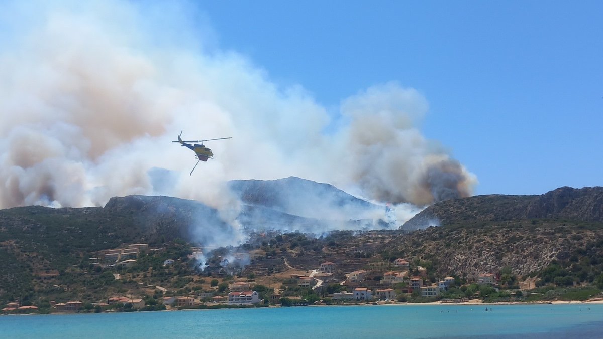 Φωτιά στη Λακωνία