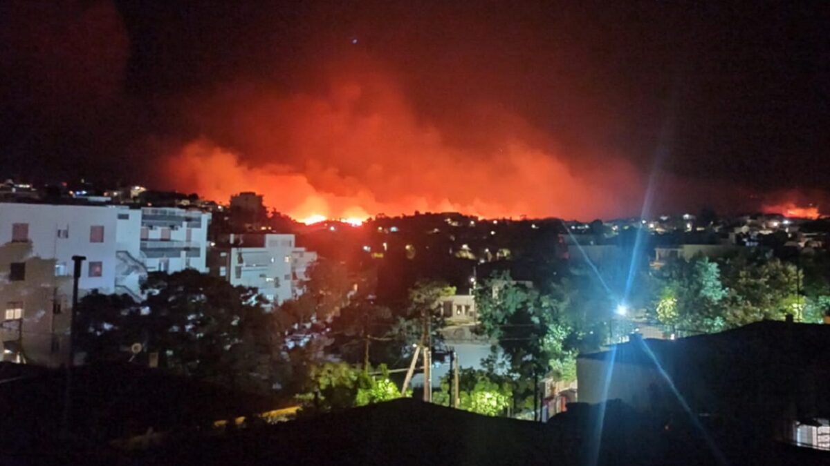 Φωτιά στη Χίο