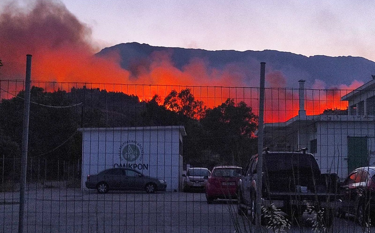 Φωτιά στη Χίο