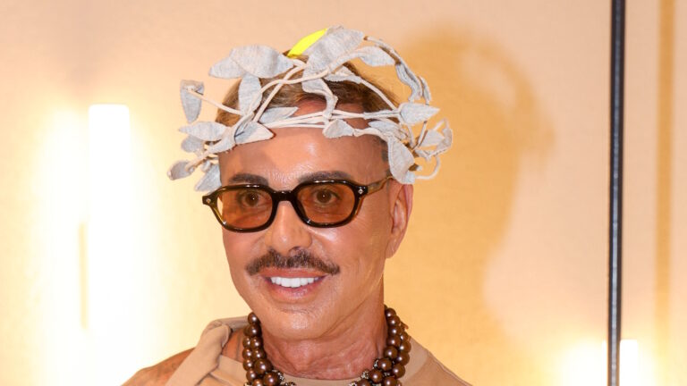 Λάκης Γαβαλάς