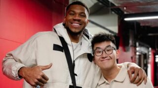 Ο Γιάννης Αντετοκούνμπο με τον νέο ιδιοκτήτη της ΚΑΕ Άρης