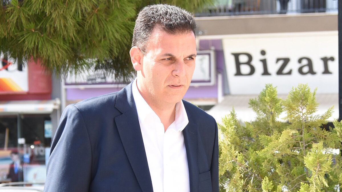 Γιώργος Καραμέρος