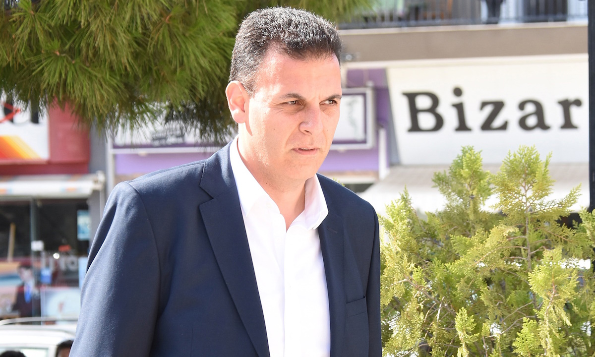 Γιώργος Καραμέρος