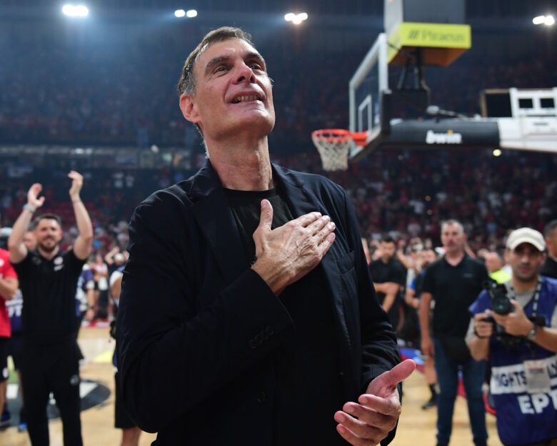 Μπαρτζώκας μετά το πρωτάθλημα του Ολυμπιακού: «Κυριαρχήσαμε και αποδείξαμε ότι ήμασταν η καλύτερη ομάδα φέτος»