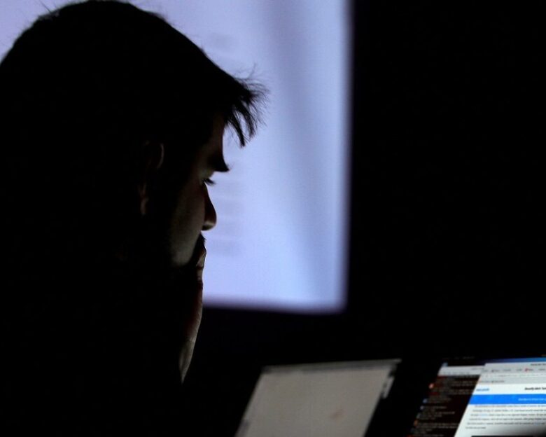 Κατέβαζε και μοίραζε αρχεία μέσω Torrent και καταδικάστηκε με πέντε χρόνια φυλακή
