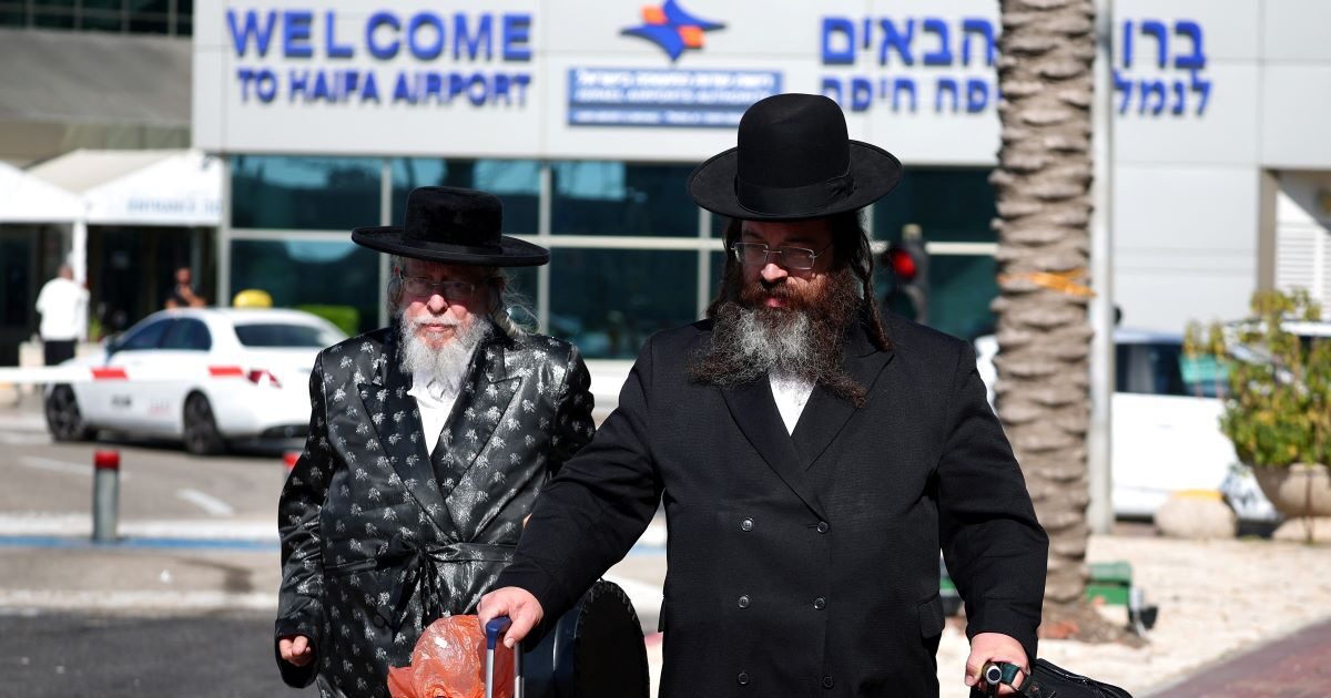 Opened airports in Israel and Iraq – IDF “allowed” regularity, schools open