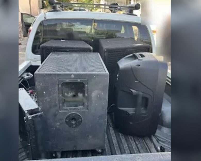 Βίντεο από μεγάλη αστυνομική επιχείρηση στα Άνω Λιόσια: 17 συλλήψεις για ρευματοκλοπές και παραβάσεις του ΚΟΚ