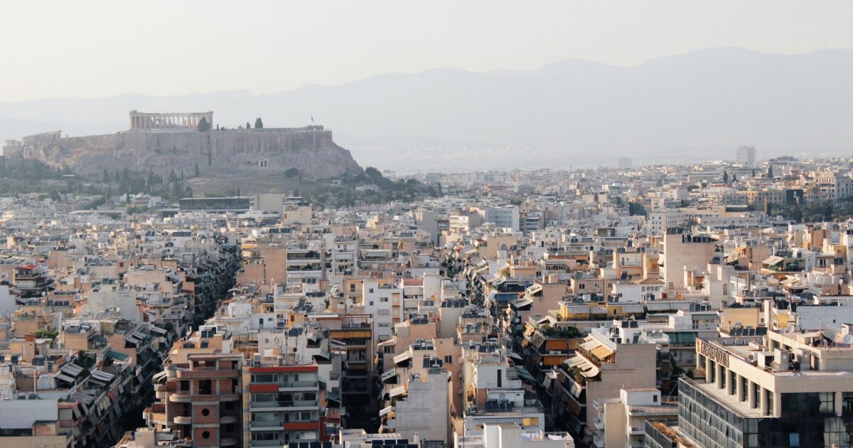 Marinakis: We plan to immediately throw 10,000 public real estate on the market