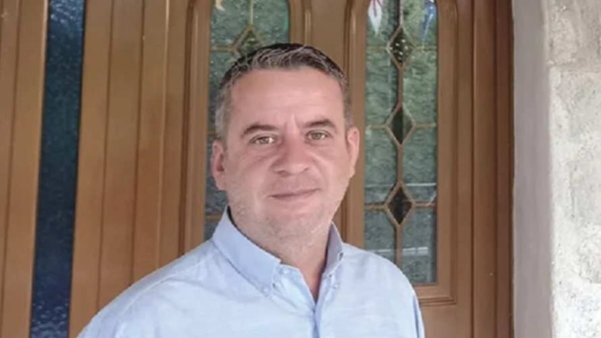 Ο ιατροδικαστής Γιώργος Σιώζος