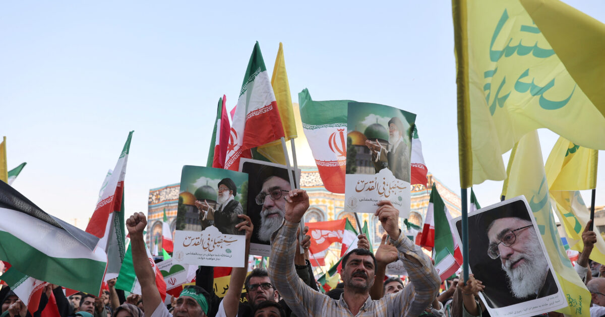 At the doorstep of the change of regime Iran: the exiled son of the Shah and the post – Ayatollah era