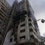 Κτίριο που έχει χτυπηθεί από τους ισραηλινούς βομβαρδισμούς στο Ιράν