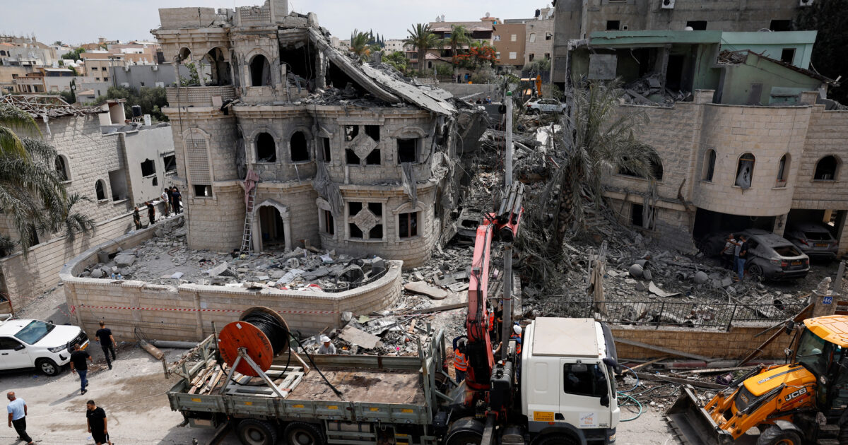 Chaos in the Middle East: Israel warns Iranians to leave areas near weapons factories – “Tehran will become Beirut”