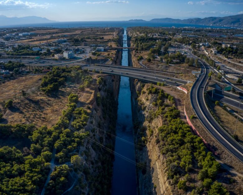 Κόρινθος: Γάλλος τουρίστας εντοπίστηκε νεκρός μέσα σε ιστιοπλοϊκό στη Διώρυγα