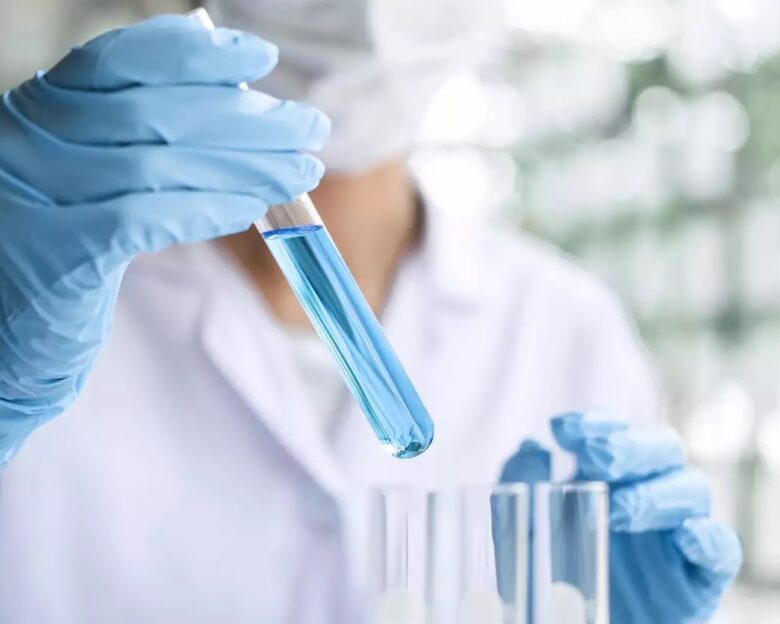 «Ο αιμορραγικός πυρετός δεν μεταδίδεται εύκολα, έχουν ληφθεί όλα τα απαραίτητα μέτρα», λέει επιδημιολόγος
