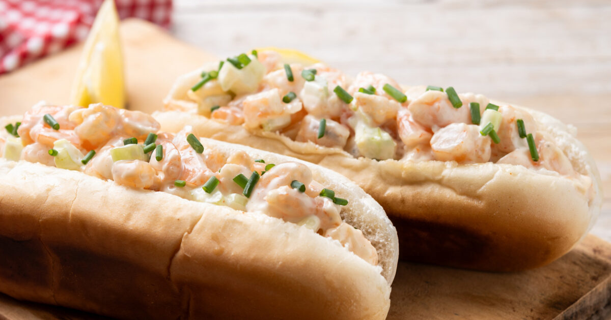 Shrimp roll: Το νόστιμο σάντουιτς του Maine σε πιο οικονομική εκδοχή