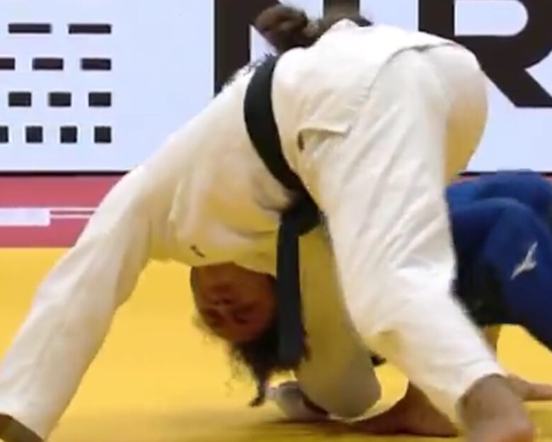 Γαλλίδα τζουντόκα έχασε τις αισθήσεις της μετά από λαβή στραγγαλισμού – Σοκαριστικό βίντεο