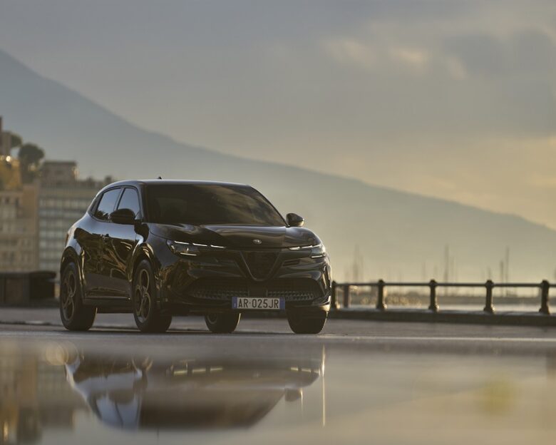 Alfa Romeo: Ειδική έκδοση εξοπλισμού Junior Intensa