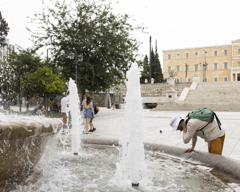 Καιρός: Αρχίζουν τα δύσκολα – Καύσωνας με 40άρια σε όλη τη χώρα