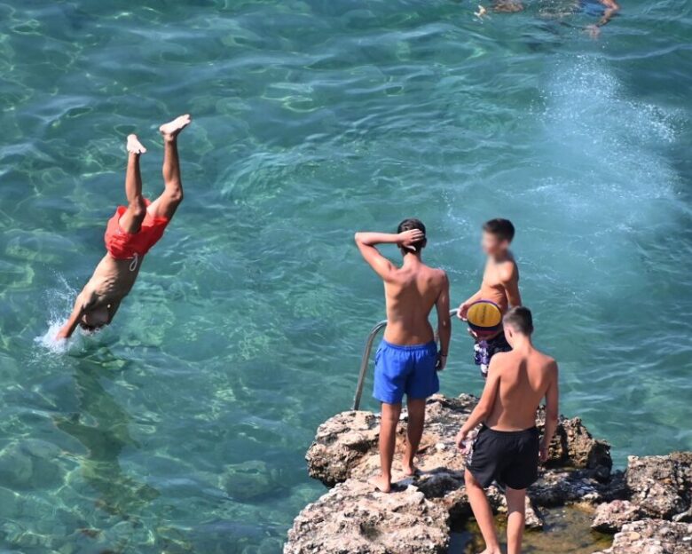 Καιρός αύριο: Στους 34 βαθμούς η θερμοκρασία – Άνεμοι έως 5 μποφόρ στο Αιγαίο