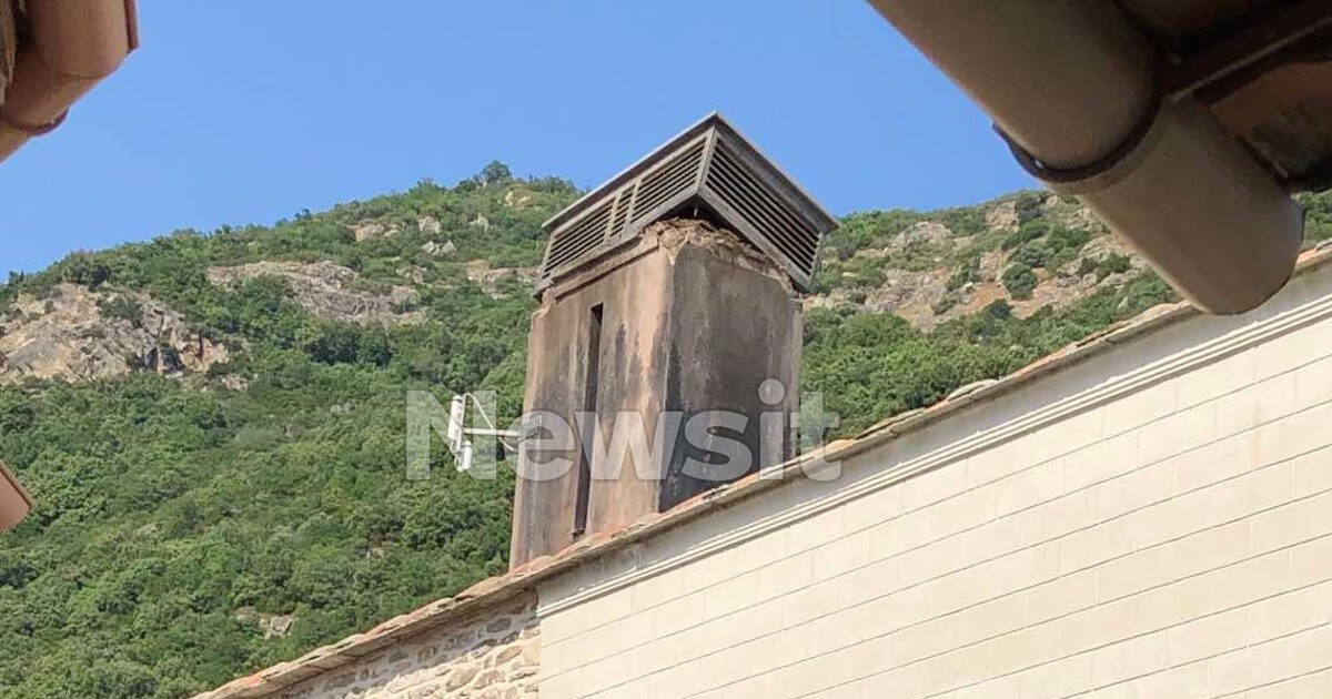 Σεισμός στο Άγιον Όρος: «Έπεσαν καμινάδα και σοβάδες στο μοναστήρι, ήταν ο πιο ισχυρός που έχουμε νιώσει» λέει μοναχός