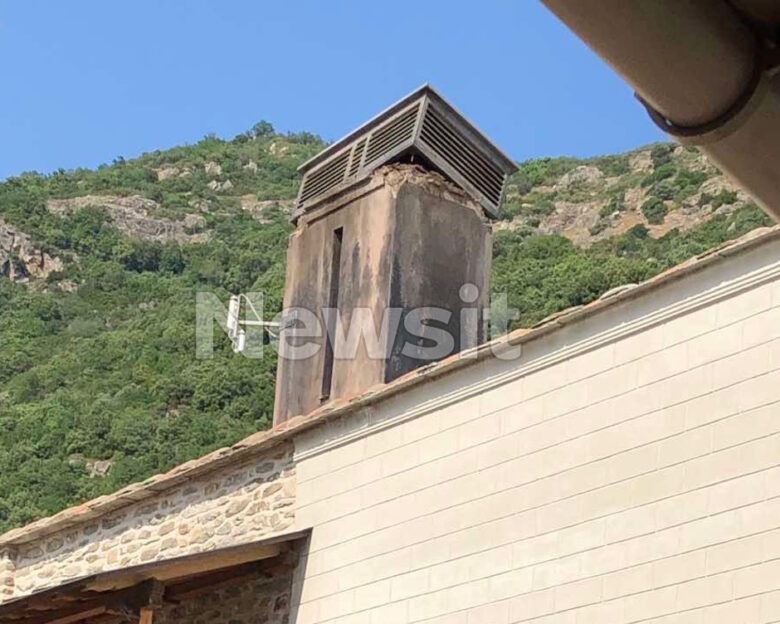 Σεισμός στο Άγιον Όρος: «Έπεσαν καμινάδα και σοβάδες στο μοναστήρι, ήταν ο πιο ισχυρός που έχουμε νιώσει» λέει μοναχός