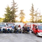 Ο δήμαρχος Κηφισιάς με πυροσβέστες