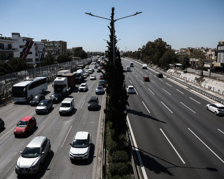 Νέος ΚΟΚ: Βαριές ποινές και τσουχτερά πρόστιμα – Για ποιες παραβάσεις αφαιρείται το δίπλωμα οδήγησης