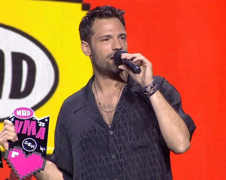 Συγκίνηση στα MAD VMA 2025: Ο Κωνσταντίνος Αργυρός αφιέρωσε το βραβείο του στη μικρή Ιόλη από το «Make A Wish»