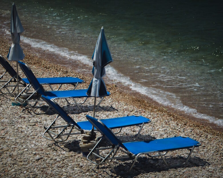 Ηλεία: 38χρονος βγήκε γυμνός από τη θάλασσα και προσπάθησε να βιάσει τουρίστρια που έκανε ηλιοθεραπεία