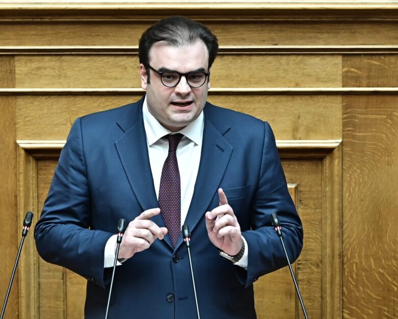 Πιερρακάκης: Έτοιμοι να παρέμβουμε αν χρειαστεί λόγω της κρίσης στη Μέση Ανατολή – Δεν αλλάζει ο αναπτυξιακός προσανατολισμός της ΔΕΘ