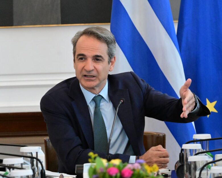 Κυριάκος Μητσοτάκης για τους τελικούς μπάσκετ Ολυμπιακός – Παναθηναϊκός: Να κερδίσει ο καλύτερος, να αφήσουμε οριστικά πίσω μας τον κακό μας εαυτό