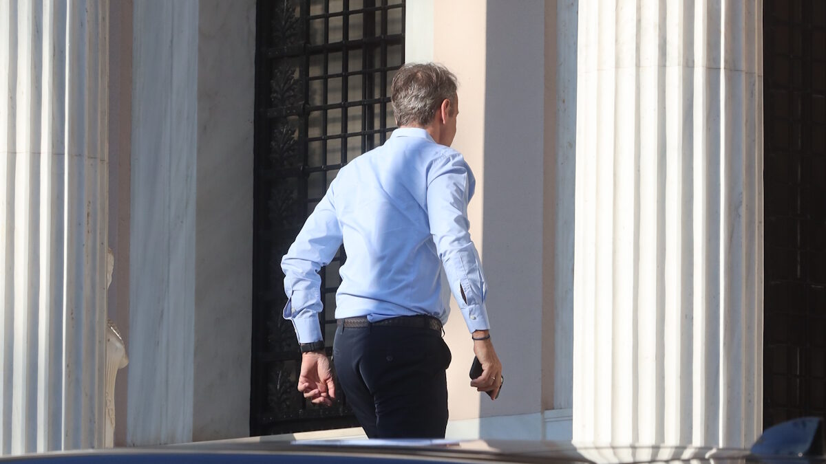 Η άφιξη του Πρωθυπουργού στο Μαξίμου για το ΚΥΣΕΑ