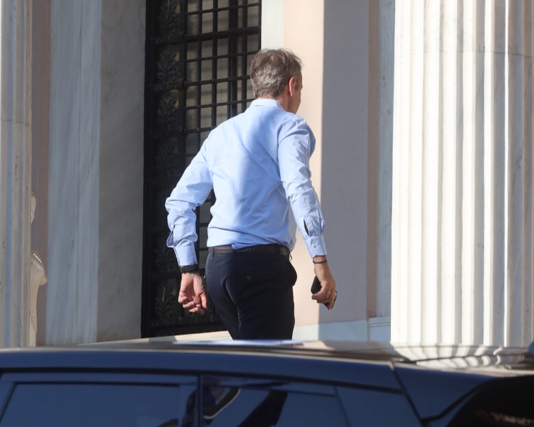 Ξεκίνησε το έκτακτο ΚΥΣΕΑ στο Μαξίμου υπό τον Κυριάκο Μητσοτάκη